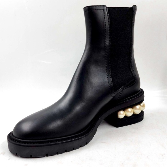 Nicholas Kirkwood Casati Faux Pearl Chelsea Booties Women's 38 Calf Leather - Picture 1 of 7